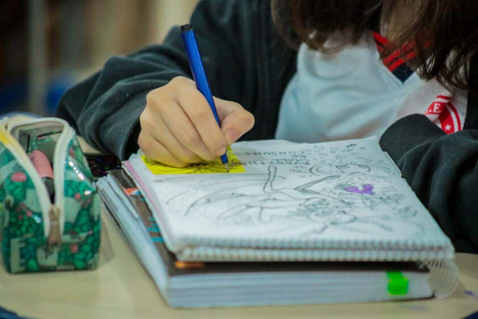 Lei dispõe sobre apoio financeiro para atender unidades administrativas e escolares do Estado