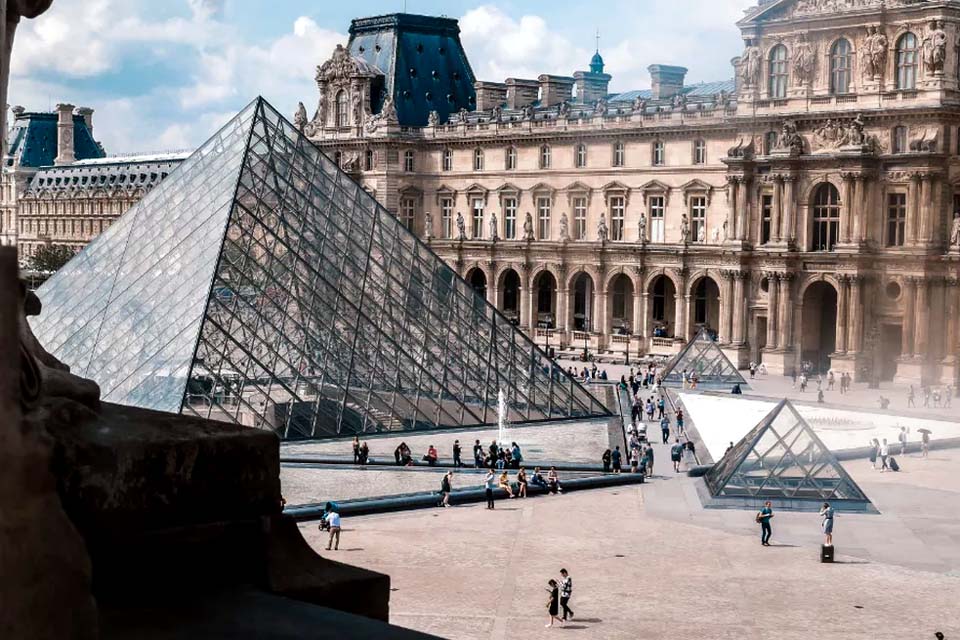Até o fim do ano, entradas para o Louvre serão vendidas apenas on-line