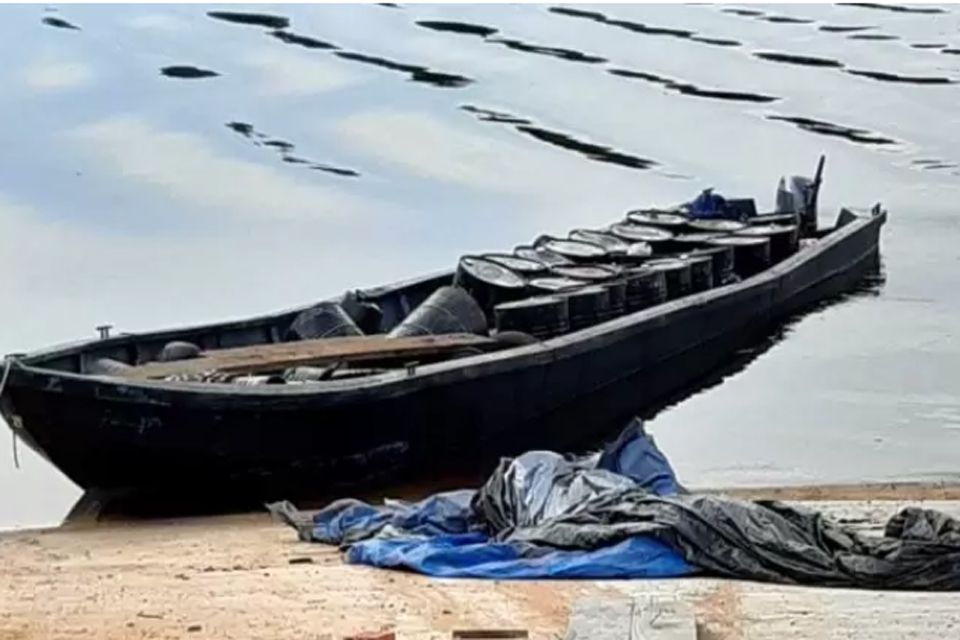 Ação policial intercepta carregamento de éter avaliado em mais de R$ 2 milhões