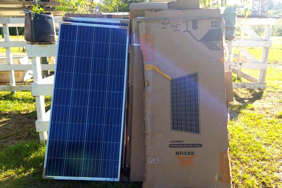 Reserva Extrativista Pacaás Novos em Rondônia recebe kit de placas solares para reforçar produção de energia