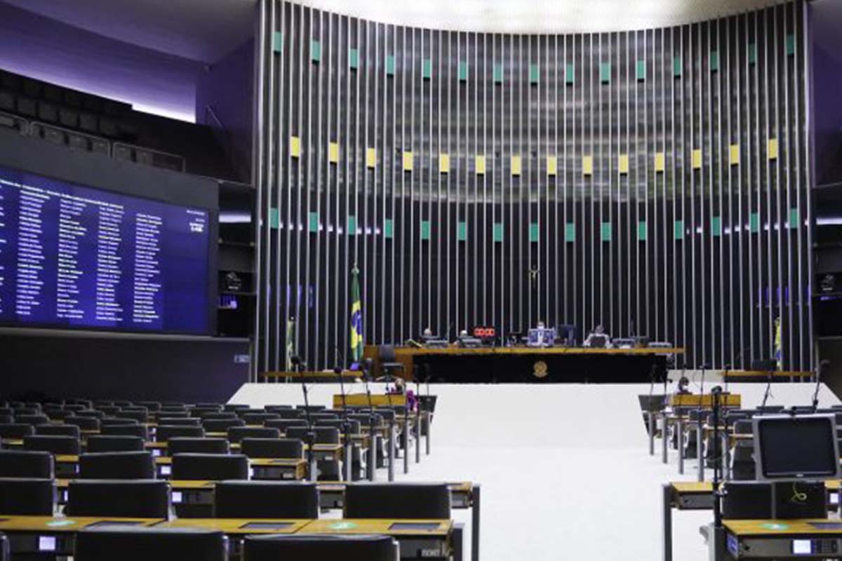 Após recesso, Congresso retoma trabalhos nesta semana