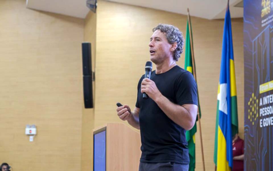 Fórum dos 42 anos do TCE e MPC retorna com palestra inspiradora de atleta olímpico