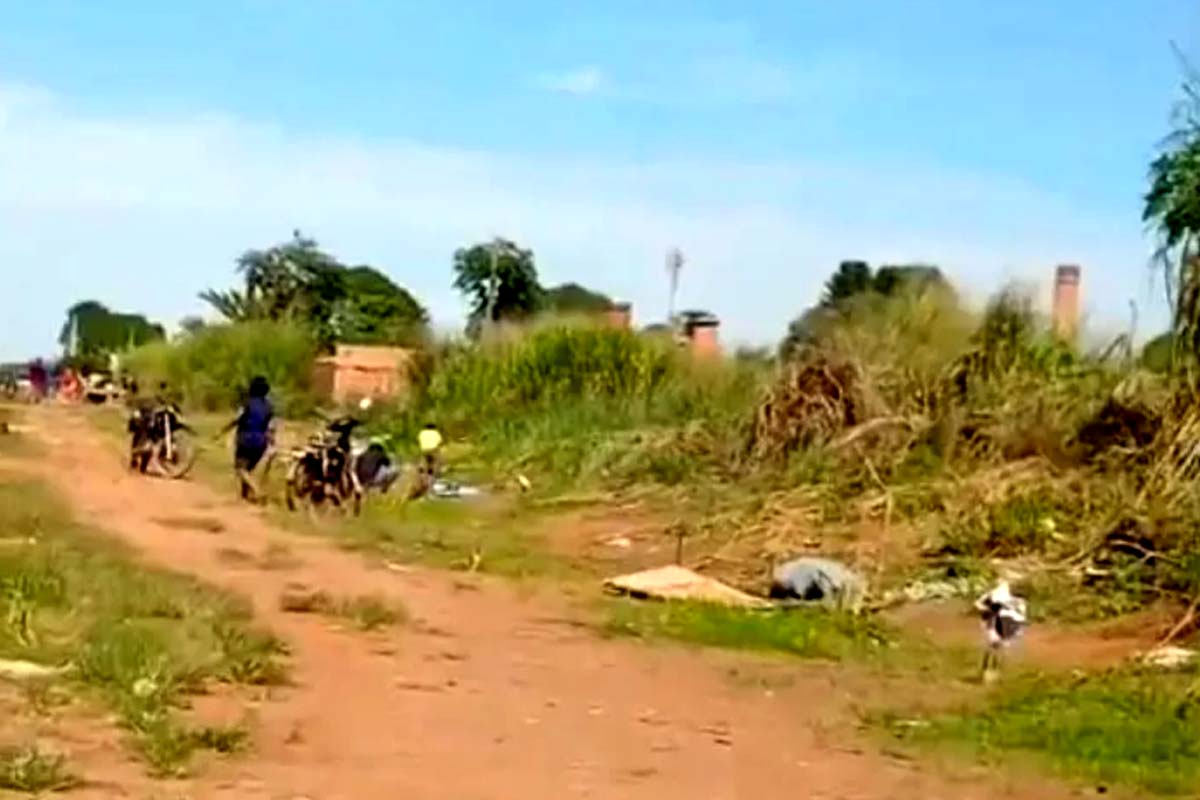 Área particular pasasa por demarcação no bairro Nossa Senhora de Fátima e situação será acompanhada