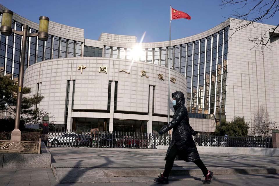 Mortes por coronavírus passam de 400 na China