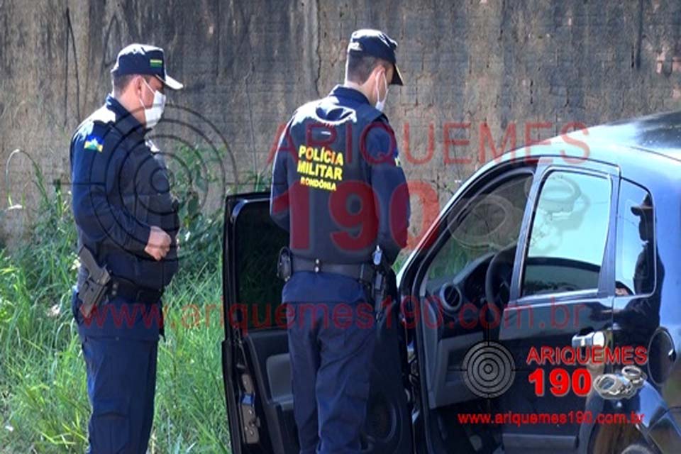 Carro com artefato explosivo é encontrado pela PM em Ariquemes