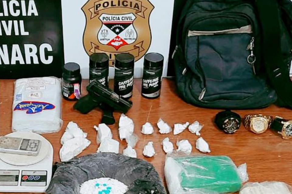 Denarc apreende grande quantidade de cocaína, pistola e dinheiro na capital