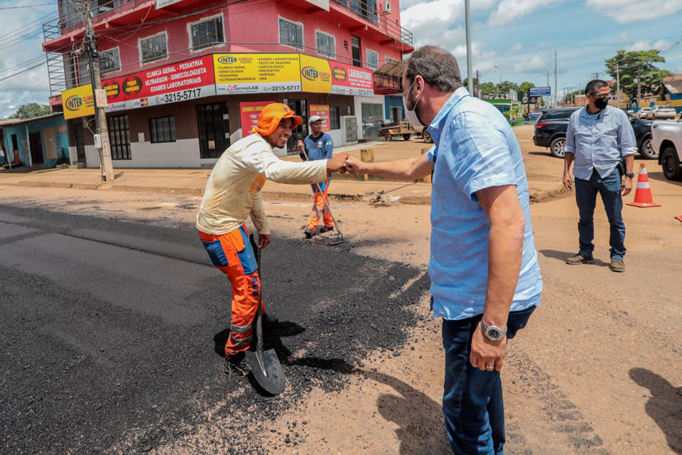 Prefeito Hildon Chaves acompanha andamento de obras na zona Leste e região Central