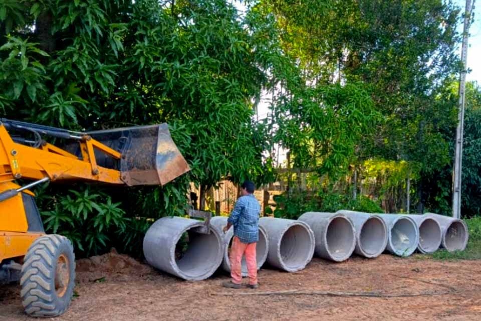 Governo de Rondônia intensifica ações em Extrema para garantir trafegabilidade durante período chuvoso