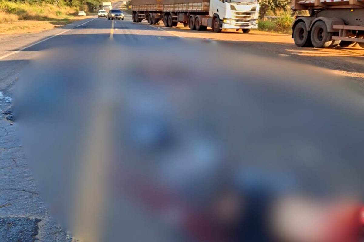 Colisão entre motocicletas deixa dois mortos na BR-364 em Jaru