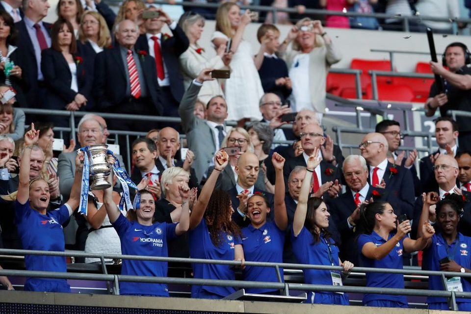 Federação anuncia fim da temporada de futebol feminino na Inglaterra