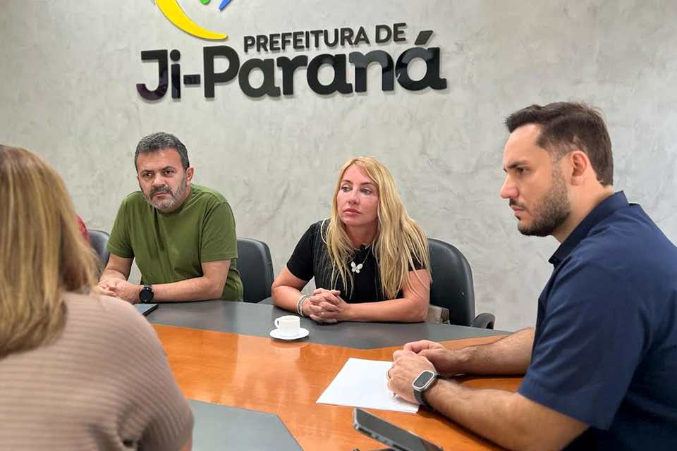 Ieda Chaves cumpre agenda com o projeto “Pé na Estrada” em Ji-Paraná e Presidente Médici