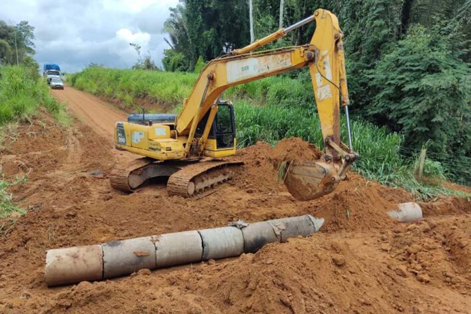 DER executa serviços e manutenção nas Rodovias 133 e 010