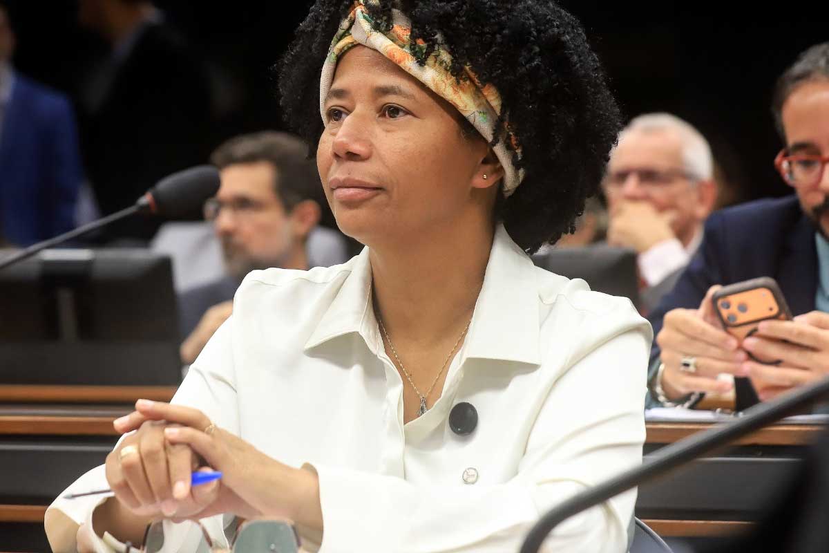 Deputada Sílvia Cristina defende na CCJ ampliação da transposição de servidores de Rondônia para a União
