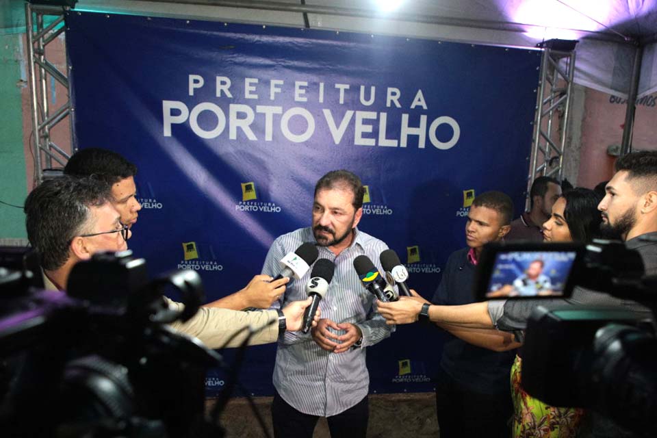 Ordem de serviço assinada pelo prefeito Hildon Chaves garante mais de R$ 17 milhões para obras no bairro Igarapé