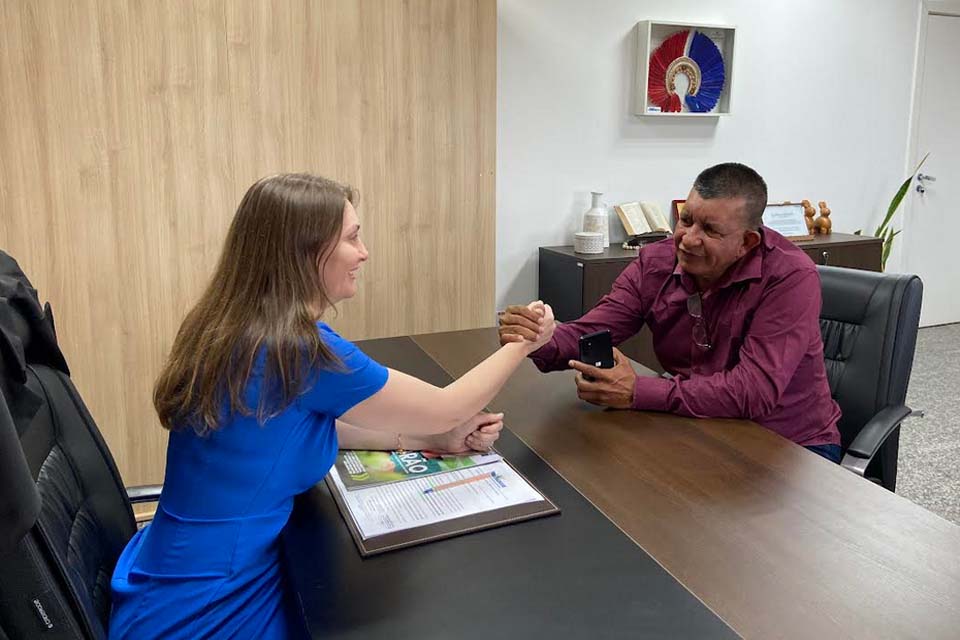 Guajará Mirim: Recursos da deputada Lebrinha vão custear manutenção de estradas em Surpresa