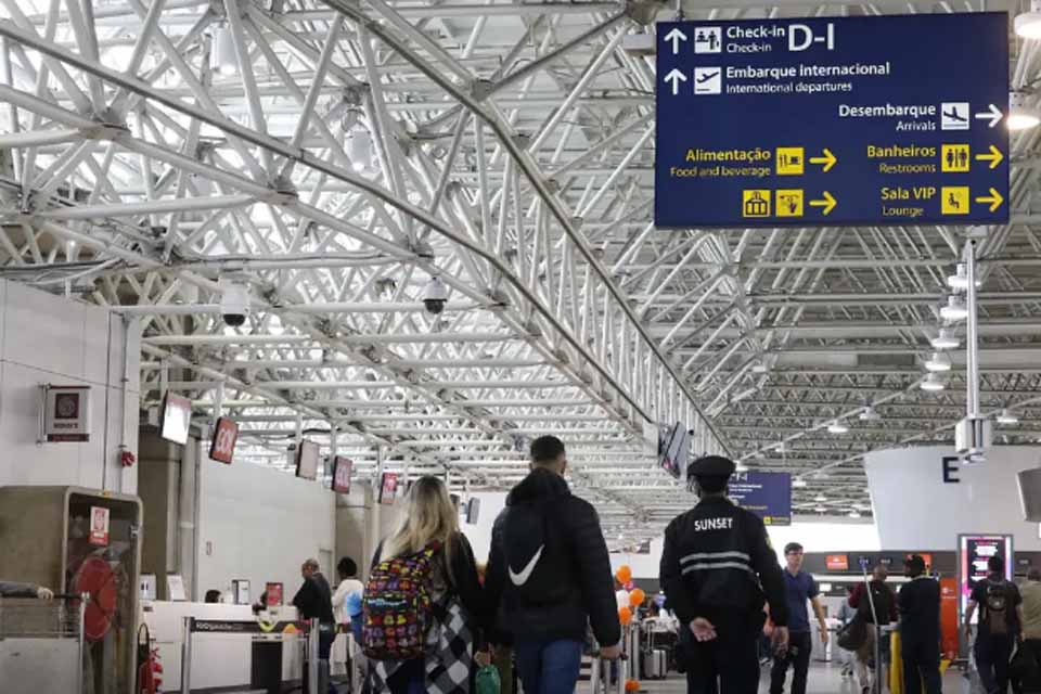 Brasil bate recorde de passageiros em voos domésticos em 2026