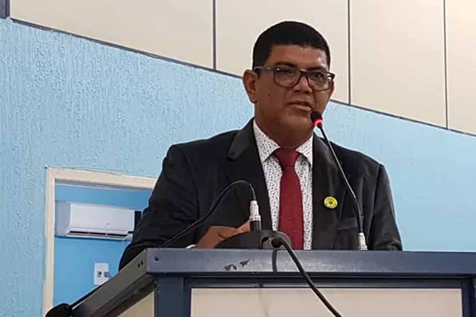 Ex-prefeito de Candeias é condenado criminalmente por desviar pneus e combustível para uso pessoal