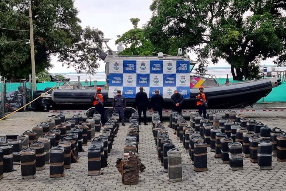 Maior narcossubmarino da Colômbia é encontrado com cocaína no Pacífico