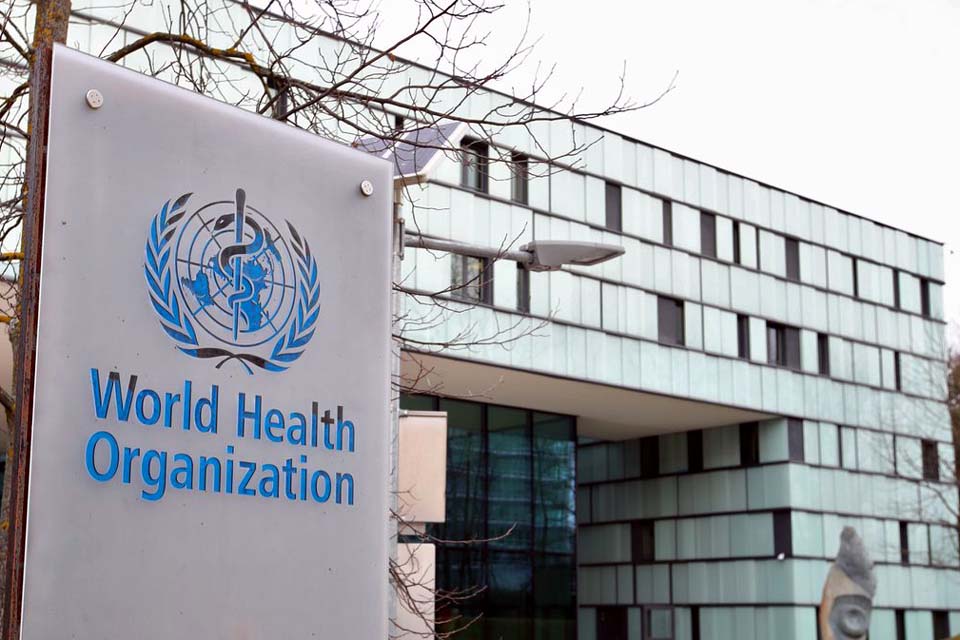 OMS diz que o mundo “luta pela vida”, mas que há esperança