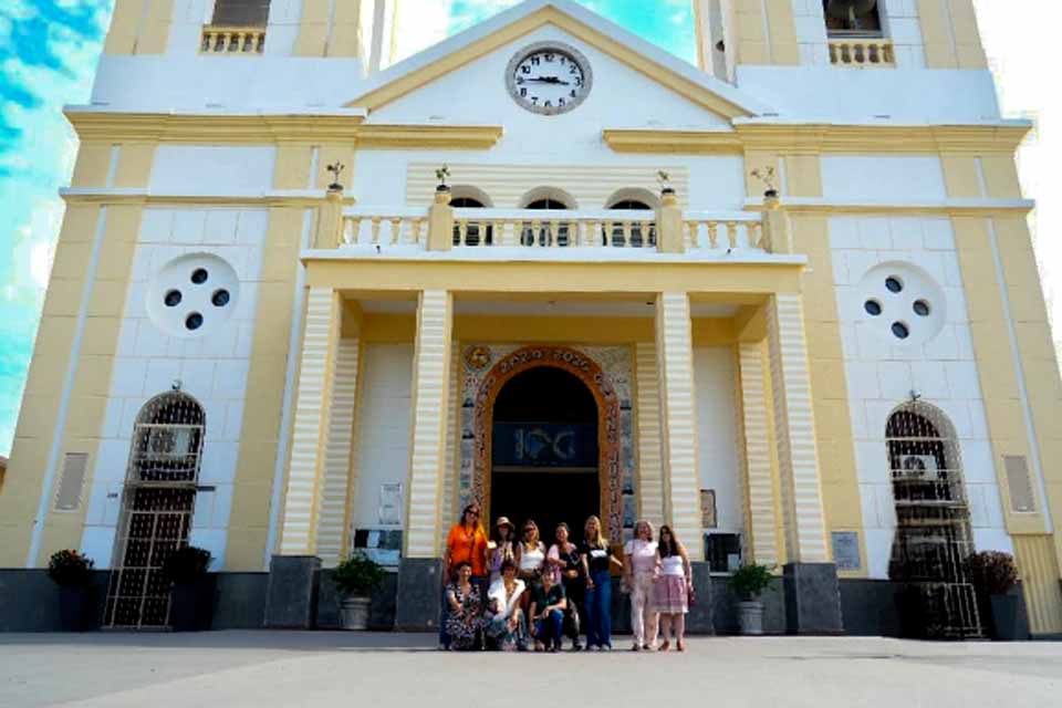 Empresárias europeias realizam City Tour pelo centro histórico da capital