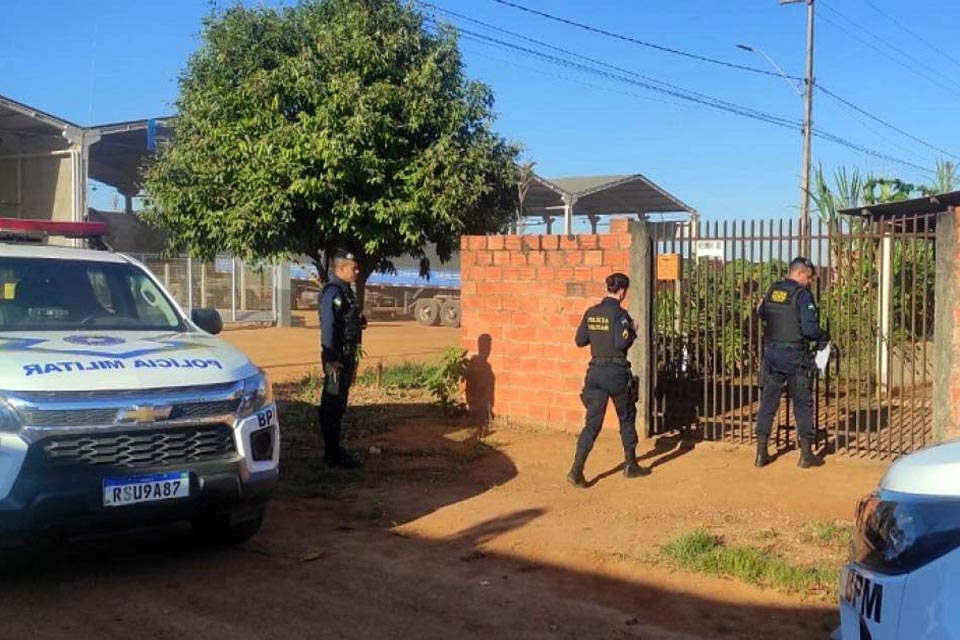 PMs cumprem mandados de prisão em Vilhena e apreendem drogas