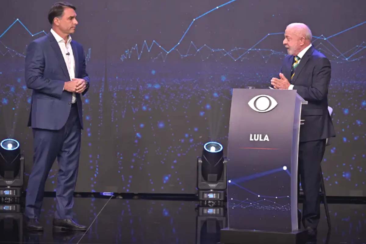 Campanha de Lula apresenta acordo com Flávio para abrir sigilos