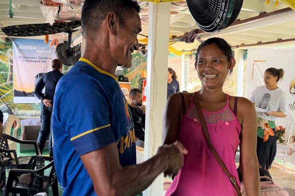 Depois de 28 anos, filha é registrada pelo pai e pede “benção” pela primeira vez durante Justiça Rápida Itinerante