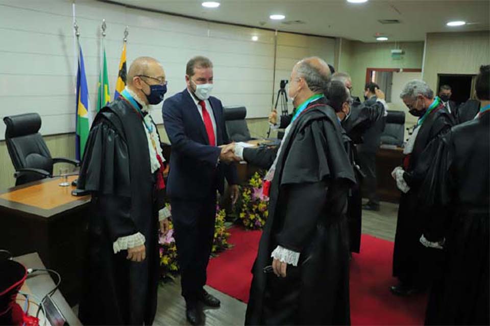 Prefeito Hildon Chaves acompanha a posse de novos desembargadores do Tribunal de Justiça