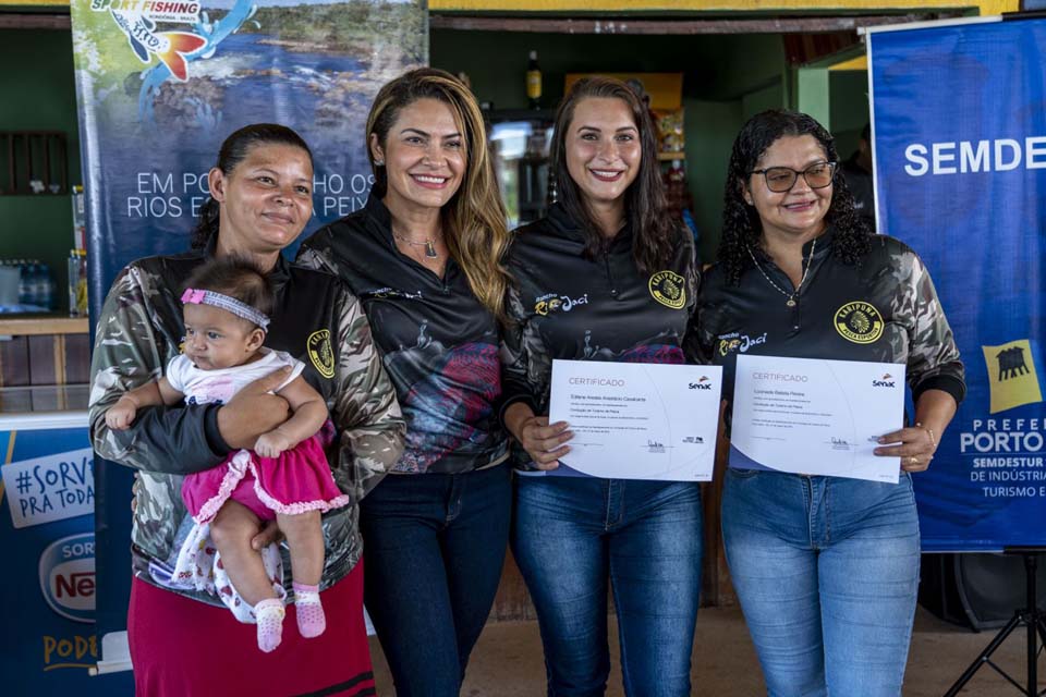 Prefeitura de Porto Velho entrega certificados do Curso de Condutor de Pesca Esportiva