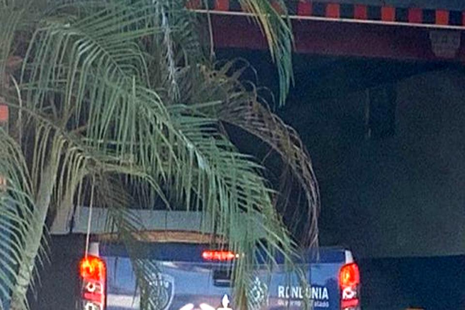 Homem é encontrado morto com tiro na cabeça em motel