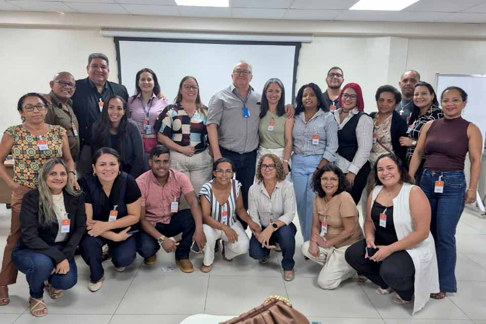 Representantes de Itapuã do Oeste participam da oficina de elaboração do Plano Decenal de Educação - 2026-2036