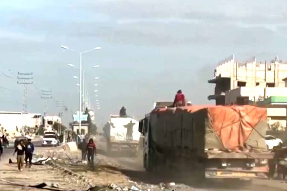 OMS acusa Israel de atacar armazém em Gaza e prender funcionários