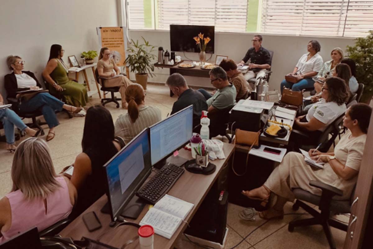 SEMED promove reunião de alinhamento com diretores e vice-diretores da Rede Municipal de Ensino