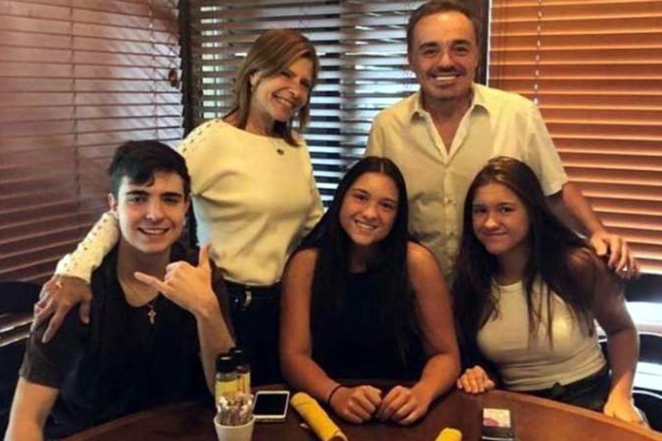 Justiça determina que viúva de Gugu receba pensão de R$ 100 mil por mês