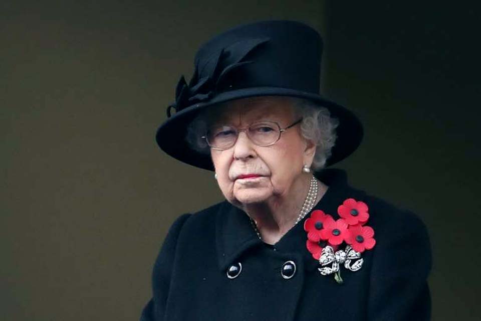 Rainha Elizabeth deve retornar ao trabalho após oito dias de luto por seu marido