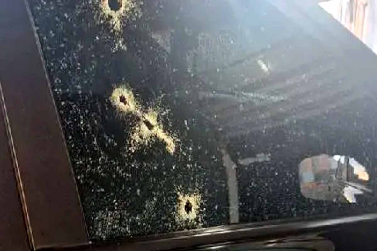Tentativa de feminicídio termina em troca de tiros com policial na zona leste