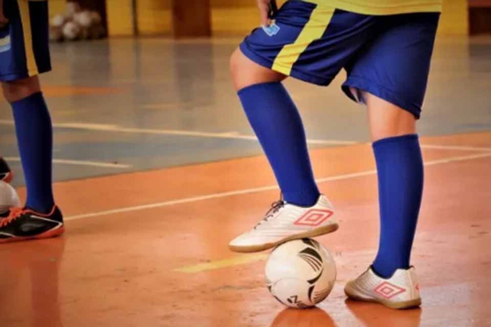 Entrega de Uniformes para Jogos Intermunicipais com presença de Vanderlei Luxemburgo