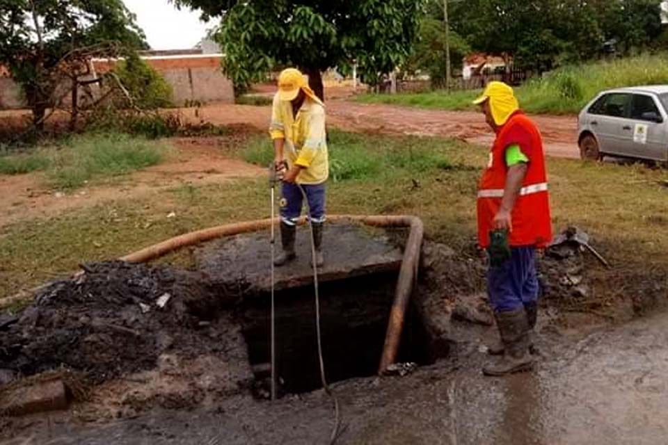 Prefeito de Porto Velho pede para não jogar lixo na cidade; prefeitura alerta sobre alagamentos