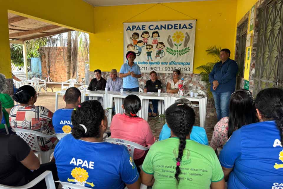 Deputada Sílvia Cristina cumpre agenda de trabalho em Candeias do Jamari