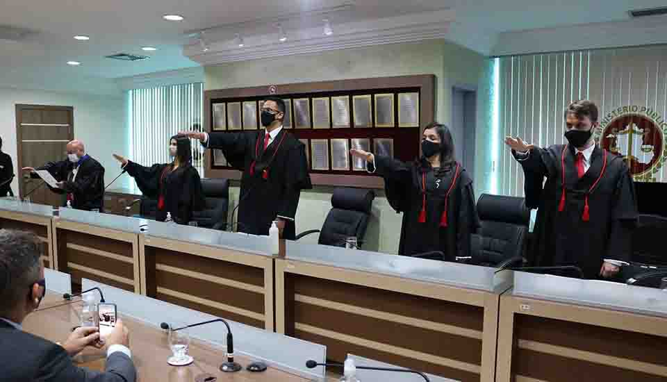 Ministério Público empossa quatro novos Promotores de Justiça e amplia quadro de Membros no Estado 