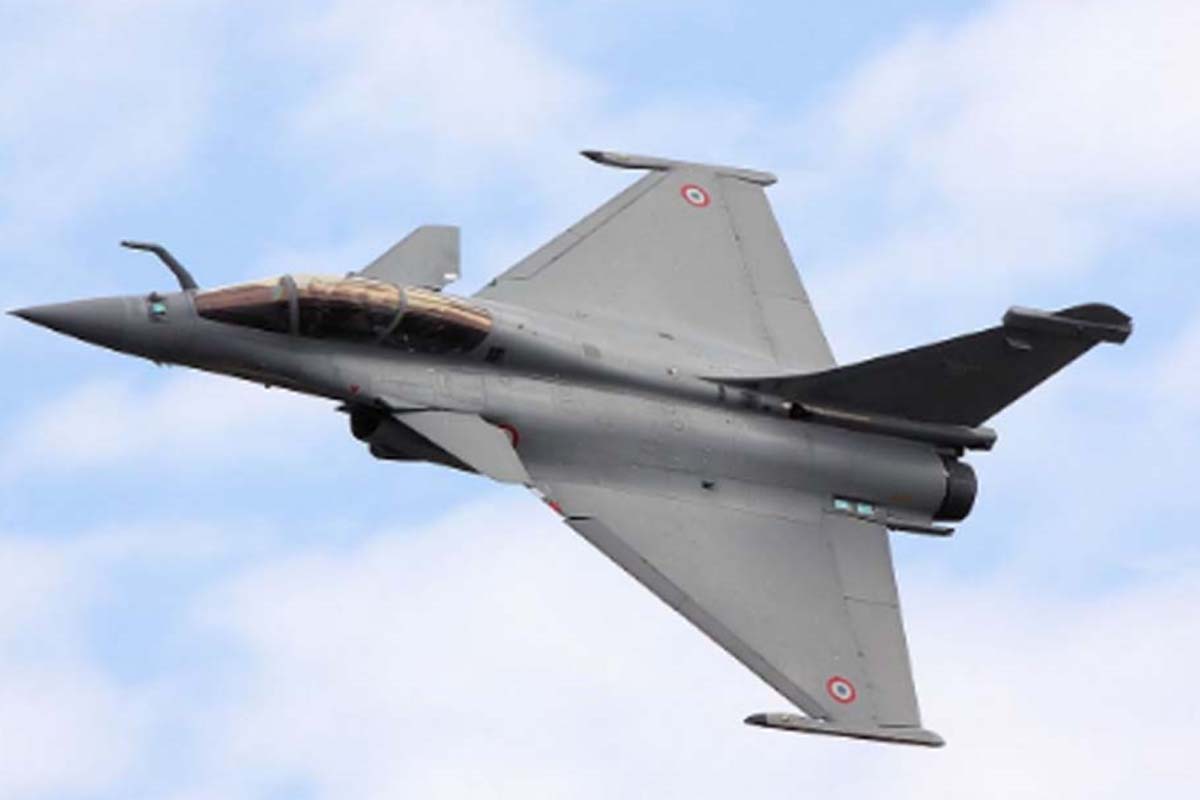 Irã atinge caça F-15 