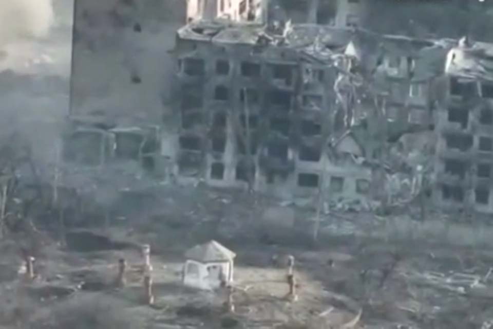 Ucrânia abate 14 drones em novo ataque russo, afirmam forças de defesa do país