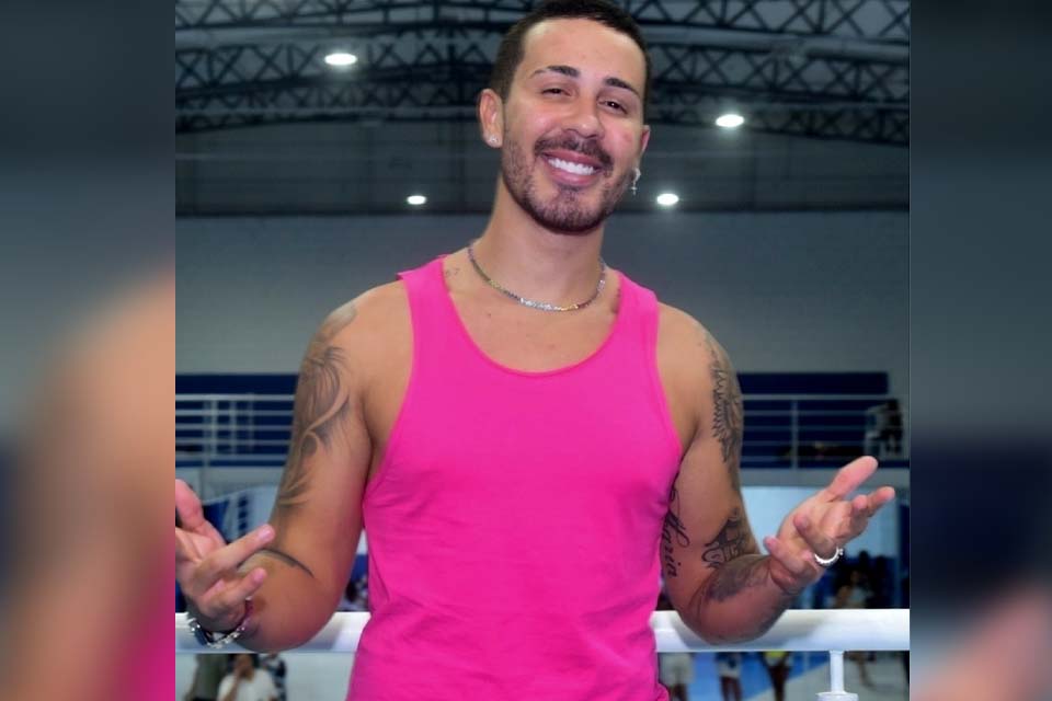 Carlinhos Maia admite que fez perfil falso nas redes sociais para stalkear amigos de Lucas Guimarães