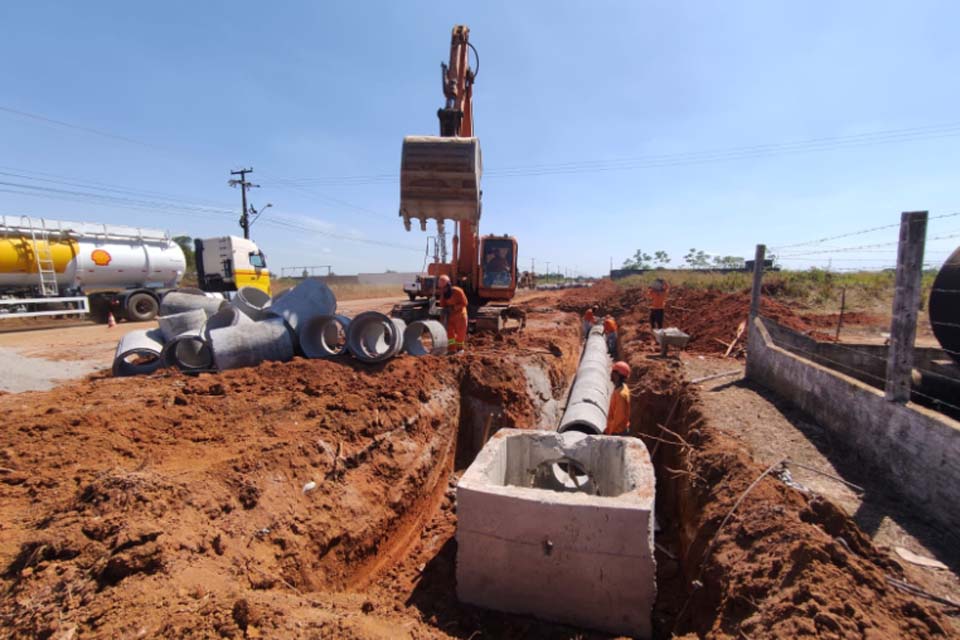 Revitalização na Estrada dos Periquitos avança com os serviços de drenagem