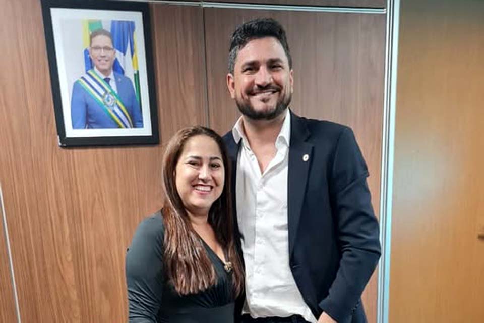 Deputado Jean Mendonça destaca demandas da educação em visita à Seduc