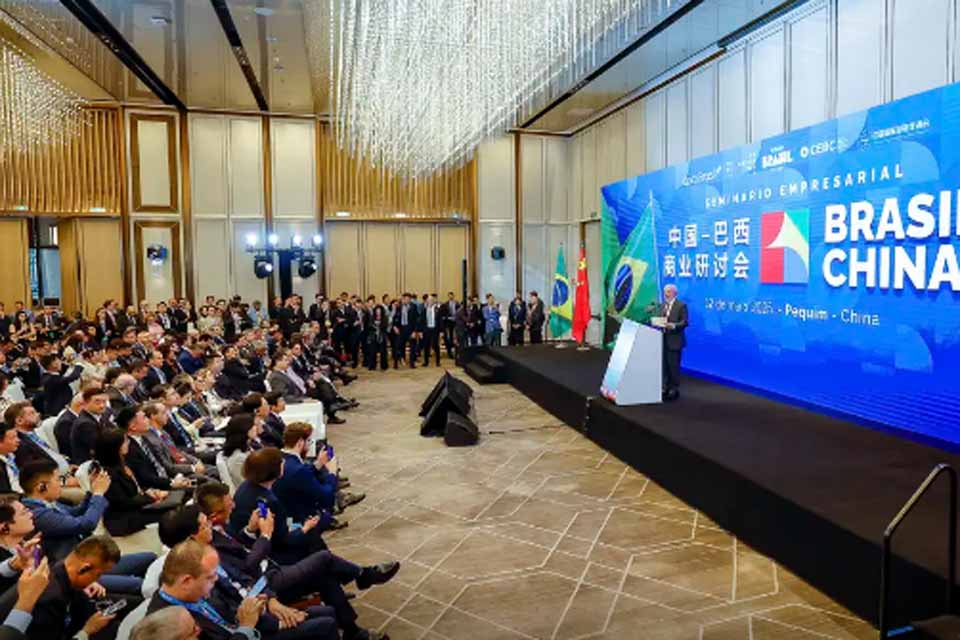 Cúpula aproxima América Latina da China em meio à disputa com EUA