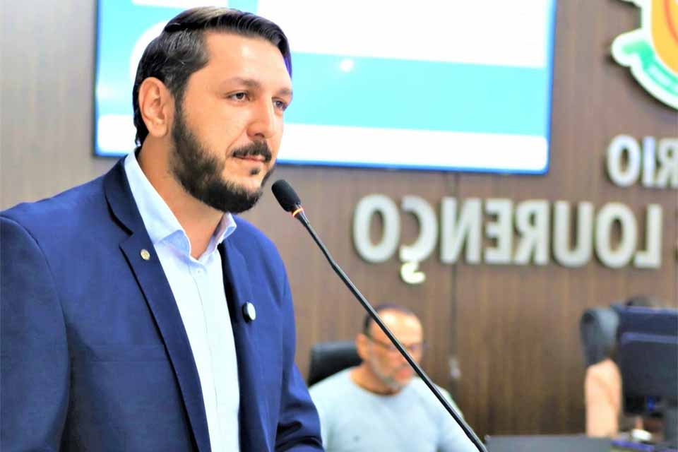 Vereador pediu R$ 10 mil em indenização por críticas em rede social, mas juiz de Rondônia garante a liberdade de expressão