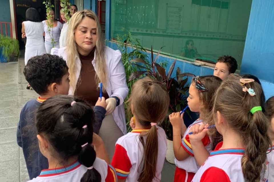 O objetivo foi conscientizar os alunos sobre a importância da escovação correta e dos cuidados diários com a higiene bucal