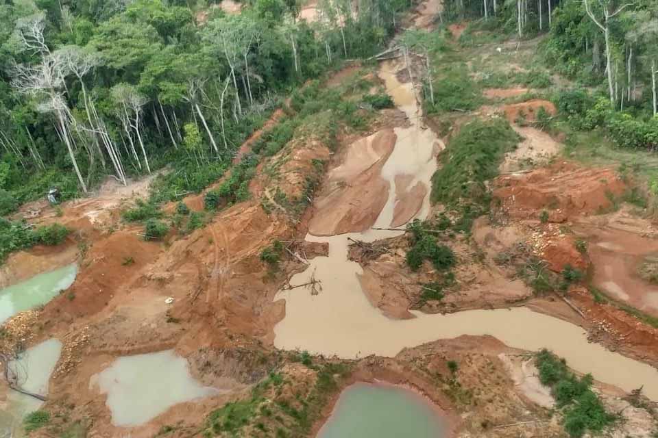 Em Rondônia, MPF processa Funai e Incra por norma que incentiva grilagem em terra indígena