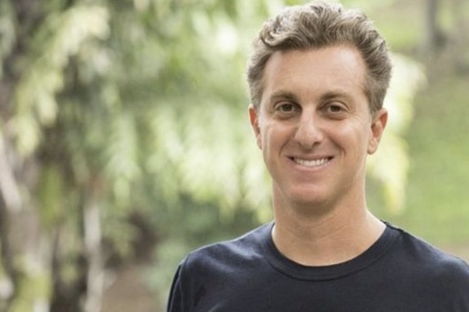 Luciano Huck desmente que teria investido R$ 1 milhão em fórmula do emagrecimento